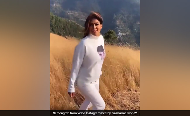 Nia Sharma ने हसीन वादियों में 'चुरा के दिल मेरा' सॉन्ग पर किया यूं झूमकर डांस, Video ने मचाया तहलका