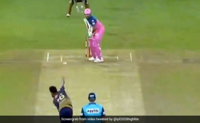 IPL 2020: शिवम मावी ने बार-बार गेंद उछालकर पकड़ा ऐसा कैच, देखकर हंस पड़े आंद्रे रसेल - देखें Video