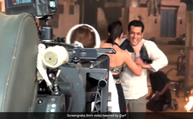 गाने की शूटिंग करते-करते मस्ती करने लगे सलमान खान, कैटरीना कैफ ने फिर किया ऐसा- देखें थ्रोबैक Video