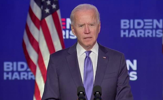 अमेरिका: बाइडेन ने ट्रांसजेंडर महिला रशेल लेविने को सहायक स्वास्थ्य सचिव के रूप में नामित किया