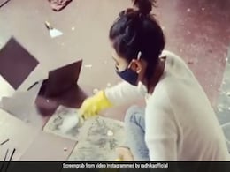 Radhika Apte ने एक के बाद एक उखाड़ डालीं घर के फ्लोर की सारी टाइल्स, देखें Video Radhika Apte ने एक के बाद एक उखाड़ डालीं घर के फ्लोर की सारी टाइल्स, देखें Video