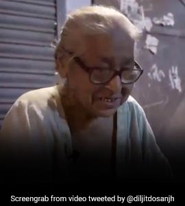 Diljit's Post For Elderly Woman Who Sells Food On Roadside For A Living