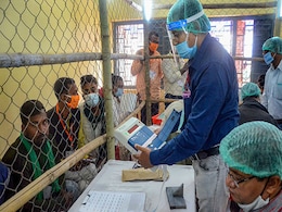 बिहार चुनाव : 18 सीटों पर 1,000 से कम वोटों का अंतर, EC ने कहा- जल्दी नतीजे देने की कोशिश में बिहार चुनाव : 18 सीटों पर 1,000 से कम वोटों का अंतर, EC ने कहा- जल्दी नतीजे देने की कोशिश में