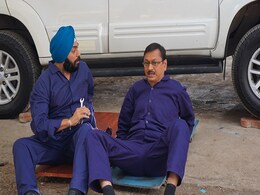 Taarak Mehta Ka Ooltah Chashmah: पोपटलाल को नहीं मिली पत्रकारिता में नौकरी, तो बन गए मैकेनिक Taarak Mehta Ka Ooltah Chashmah: पोपटलाल को नहीं मिली पत्रकारिता में नौकरी, तो बन गए मैकेनिक