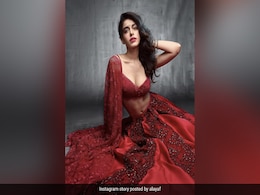 बॉलीवुड एक्ट्रेस Alaya F ने इस अंदाज में कराया फोटोशूट, खूब वायरल हो रही हैं Photos बॉलीवुड एक्ट्रेस Alaya F ने इस अंदाज में कराया फोटोशूट, खूब वायरल हो रही हैं Photos