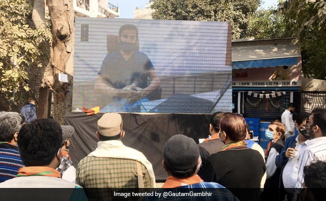 "Can't Let Things Worsen": Gautam Gambhir Inaugurates Giant Air-Purifier "Can't Let Things Worsen": Gautam Gambhir Inaugurates Giant Air-Purifier