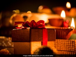 दीवाली पर ये उपहार न देना अच्छा है और न ही लेना, जानें कौन सी चीजें तोहफे में नहीं दी जानी चाहिए और क्यों