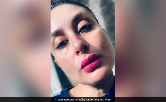 Kareena Kapoor Slays The Celebrity Monday Makeup Look With Pink Lipstick And Kajal