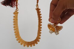 Fashion Review: Sukkhi Fashion Jewellery Pearl Choker Set Fashion Review: Sukkhi Fashion Jewellery Pearl Choker Set