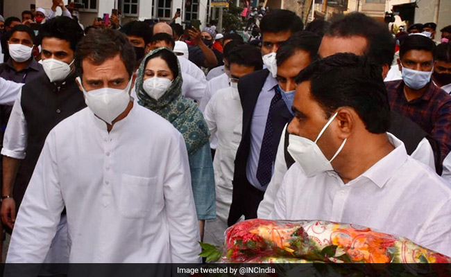 Ahmed Patel Last Rites Performed In Gujarat; Rahul Gandhi Among Attendees