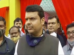 उद्धव ठाकरे की एक साल की नाकामियों को कोर्ट के फैसलों ने सामने ला दिया : फडणवीस उद्धव ठाकरे की एक साल की नाकामियों को कोर्ट के फैसलों ने सामने ला दिया : फडणवीस