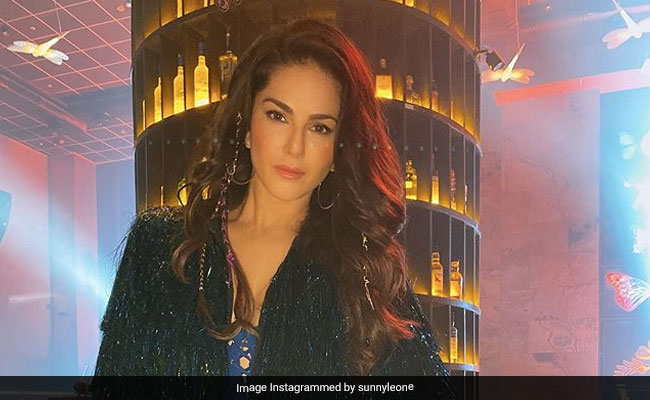 Sunny Leone Is Relieved That "Bollywood Glamour Is Back" In Her Life. See Pic