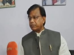 भ्रष्टाचार के आरोपों के बीच बिहार के शिक्षा मंत्री मेवालाल चौधरी ने शपथ लेने के तीन दिन बाद ही दिया इस्तीफा भ्रष्टाचार के आरोपों के बीच बिहार के शिक्षा मंत्री मेवालाल चौधरी ने शपथ लेने के तीन दिन बाद ही दिया इस्तीफा