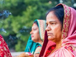 Chhath Puja 2023: कब है छठ पूजा, जानिए तिथि और इस महापर्व  पर बनने वाले विशेष प्रसाद ठेकुआ बनाने की रेसिपी Chhath Puja 2023: कब है छठ पूजा, जानिए तिथि और इस महापर्व  पर बनने वाले विशेष प्रसाद ठेकुआ बनाने की रेसिपी