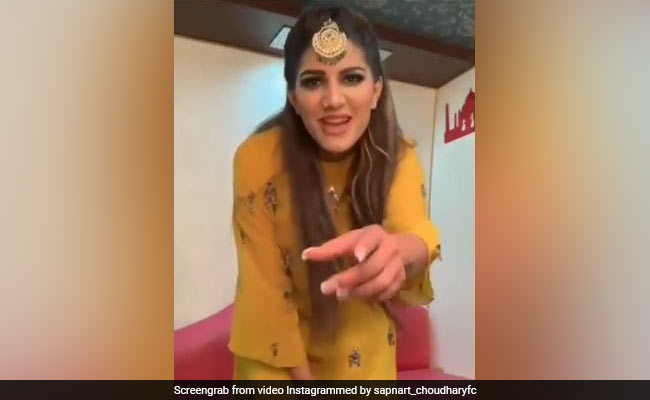 सपना चौधरी ने किया 'बहुत हार्ड' रैप, Viral Video में दिखा शानदार स्वैग