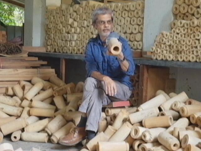 Habba's Efforts And Impact In Life Of Artists In Karnataka's Channapatna