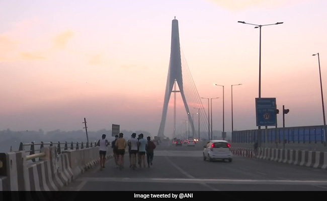 At 6.9 Degrees, Delhi Records Coldest November Morning In 17 Years