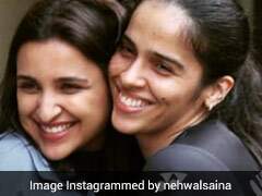 बायोपिक में एक्ट्रेस परिणीति के लुक को देखकर हैरत में हैं साइना नेहवाल, तस्वीर शेयर कर बोलीं- My lookalike..देखें