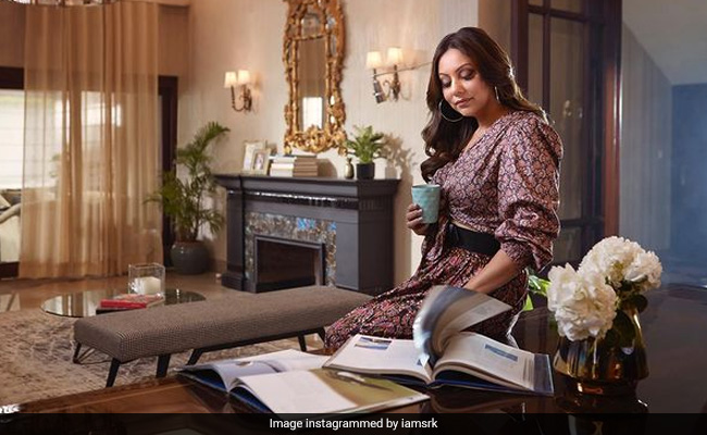 अंदर से ऐसा दिखता है शाहरुख खान का दिल्ली का घर, आप भी रह सकते हैं यहां एक दिन के लिए - देखें Video