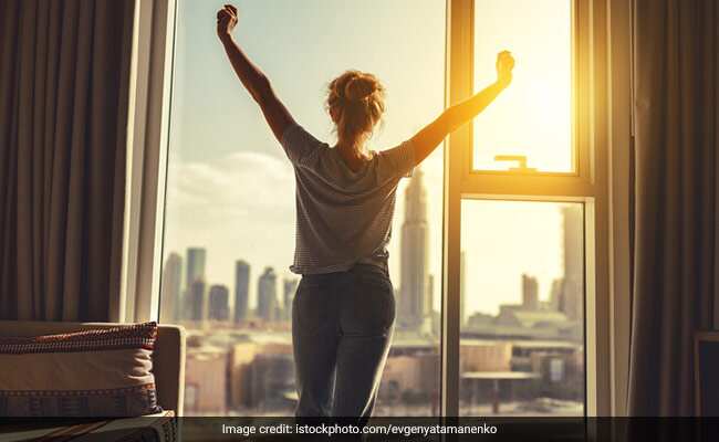 Health Tips: 8 अच्छी आदतें जो एक हेल्दी लाइफस्टाइल में शामिल होनी चाहिए