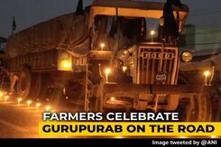 Farmers Celebrate Guru Nanak Jayanti At Protest Site, Candles Lit Farmers Celebrate Guru Nanak Jayanti At Protest Site, Candles Lit