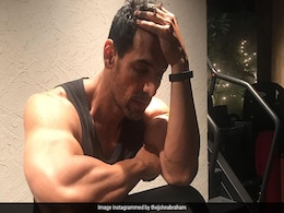 John Abraham Is "Smiling" In This Post-Workout Pic. Look Carefully John Abraham Is "Smiling" In This Post-Workout Pic. Look Carefully