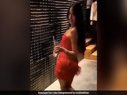 Nora Fatehi ने हाथ में गिलास लिये 'दिलबर' सॉन्ग पर यूं किया बेली डांस, एक्ट्रेस के Video ने मचाई धूम Nora Fatehi ने हाथ में गिलास लिये 'दिलबर' सॉन्ग पर यूं किया बेली डांस, एक्ट्रेस के Video ने मचाई धूम