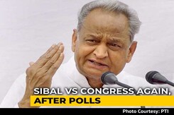 Congress vs Congress On Bihar Debacle: Ashok Gehlot Attacks Kapil Sibal Congress vs Congress On Bihar Debacle: Ashok Gehlot Attacks Kapil Sibal