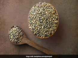 स्ट्रेच मार्क्स, डार्क सर्कल्स और ग्लोइंग स्किन के लिए जादू है ये दाल स्ट्रेच मार्क्स, डार्क सर्कल्स और ग्लोइंग स्किन के लिए जादू है ये दाल