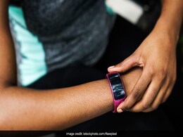 Diwali 2020: Grab These Smart Watches And Fitness Trackers At Up To 50% Off Diwali 2020: Grab These Smart Watches And Fitness Trackers At Up To 50% Off