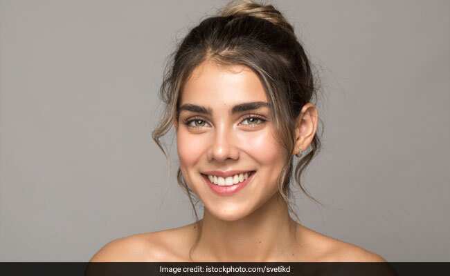 Remedies For Glowing Skin: स्किन पर इंस्टेंट चमक लाने के लिए कमाल हो सकते हैं ये 5 घरेलू उपाय, जानें कैसे करें इस्तेमाल