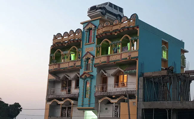 शख्स ने घर की छत पर 'Scorpio' कार के डिज़ाइन में बनवाई पानी की टंकी, आनंद महिंद्रा बोले - आपको सलाम...