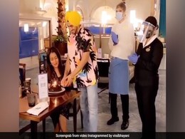 नेहा कक्कड़ और रोहनप्रीत सिंह का Video हुआ वायरल, रोमांटिक डिनर पर यूं काटा केक नेहा कक्कड़ और रोहनप्रीत सिंह का Video हुआ वायरल, रोमांटिक डिनर पर यूं काटा केक