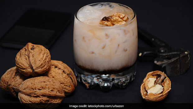 Health Benefits Of Walnut: How To Prepare Walnut Milk For A Well-Balanced Diet