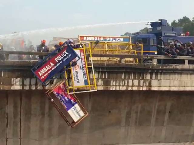 Farmers Marching To Delhi Enter Haryana, Get Past Tear Gas, Water Cannons