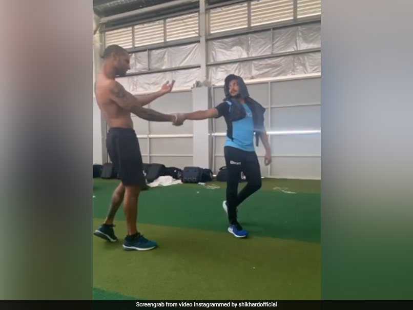 Australia vs India: Shikhar Dhawan Performs On Old Bollywood Hit Song With Prithvi Shaw. Watch