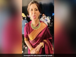 सोनाली बेंद्रे Diwali पर करवा रहीं थी स्पेशल फोटोशूट, कैमरा देखते ही दिखाने लगीं जीभ...देखें VIDEO सोनाली बेंद्रे Diwali पर करवा रहीं थी स्पेशल फोटोशूट, कैमरा देखते ही दिखाने लगीं जीभ...देखें VIDEO