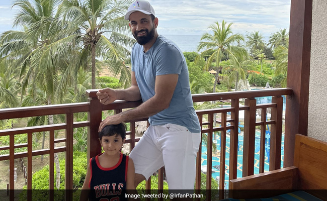 लंका प्रीमियर लीग में खेलने के लिए श्रीलंका पहुंचे इरफान पठान, बोले- नए सफर के लिए तैयार.."