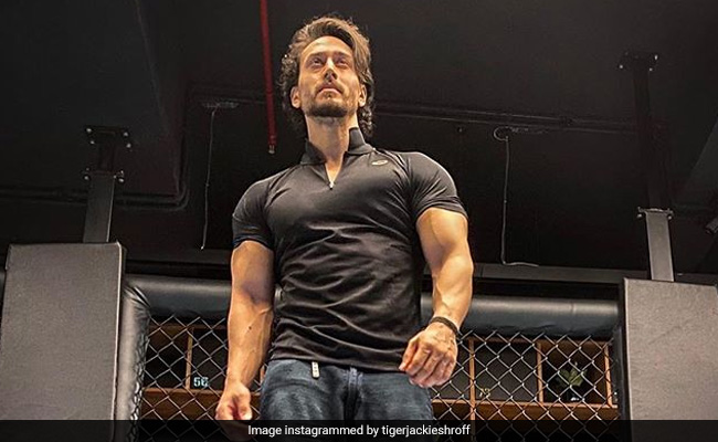 Case Against Tiger Shroff In Mumbai For Violating Covid Rules