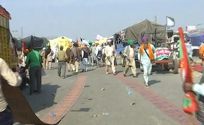 हरियाणा के सात जिलों में मोबाइल इंटरनेट सेवा पर रोक बढ़ायी गयी