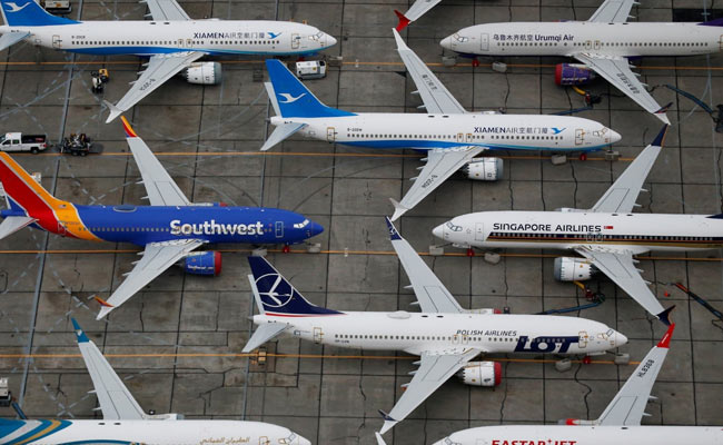 US Ends Boeing 737 MAX Flight Ban After Crash Probes