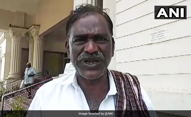 SC/ST समुदाय के लोगों का बाल काटा तो दबंगों ने ठोक दिया 50,000 रुपये का जुर्माना 