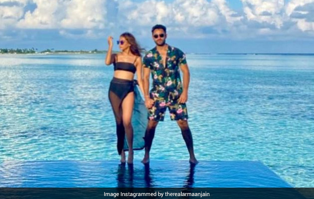 Armaan Jain's Birthday Featured Breakfast By The Pool And A Beautiful Cake By Candlelight (See Pics)