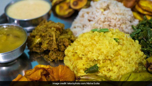 Basant Panchami-Special Recipe: How To Make Authentic Bengali-Style Khichuri (Khichdi) For Bhog