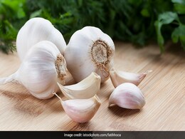 Garlic For Hypertension: लहसुन है हाई ब्लड प्रेशर को को कंट्रोल करने के लिए अचूक उपाय, इन 6 तरीकों से करें लहसुन का सेवन! Garlic For Hypertension: लहसुन है हाई ब्लड प्रेशर को को कंट्रोल करने के लिए अचूक उपाय, इन 6 तरीकों से करें लहसुन का सेवन!