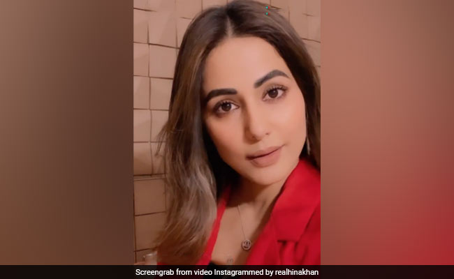 Hina Khan ने नेहा कक्कड़ के सॉन्ग 'लड़की आंख मारे' गाने पर दिया गजब का एक्सप्रेशन, देखें Video