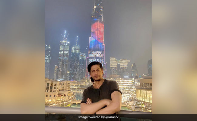 "Loving It," Writes Shah Rukh Khan As Dubai's Burj Khalifa Lights Up With A Birthday Wish For Him