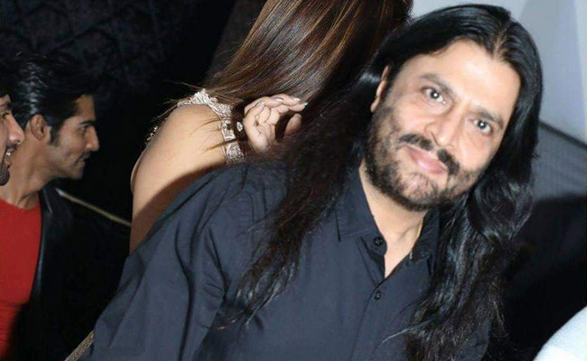 दिल्ली: फाइव स्टार होटल में 27 साल की लड़की का रेप, ढाबे के दो मालिक गिरफ्तार दिल्ली: फाइव स्टार होटल में 27 साल की लड़की का रेप, ढाबे के दो मालिक गिरफ्तार