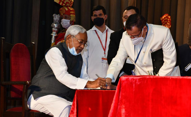On Sushil Modi, Nitish Kumar Says Will Miss Him, But "BJP's Decision"
