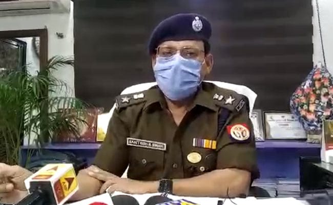 यूपी में बलात्कार की घटनाओं में बलात्कार करने वाले की मौत, 3 गिरफ्तार: पुलिस यूपी में बलात्कार की घटनाओं में बलात्कार करने वाले की मौत, 3 गिरफ्तार: पुलिस